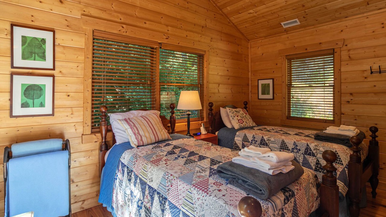 Photo of Bedroom in Seven Devils