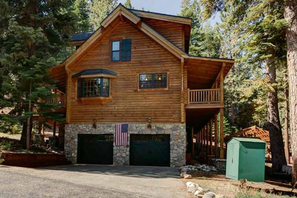 Photo of Outdoor in Pioneer Trail