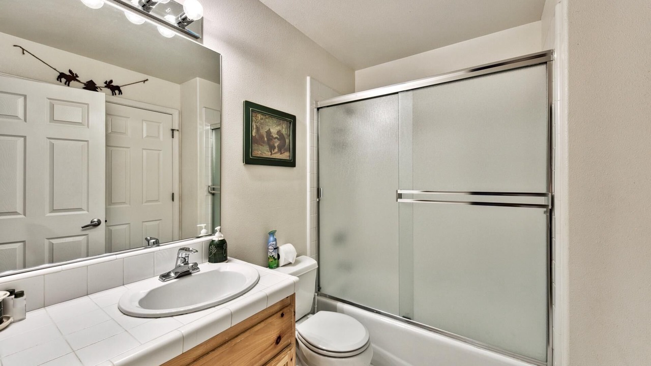 Photo of Bathroom in Pioneer Trail