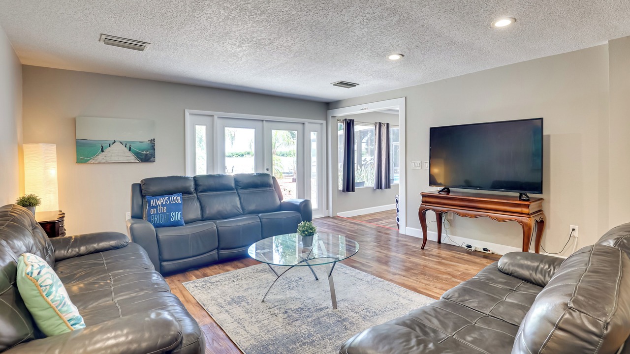 Photo of Livingroom in Orient Park