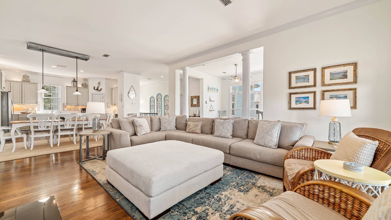 Photo of Livingroom in Orange Beach