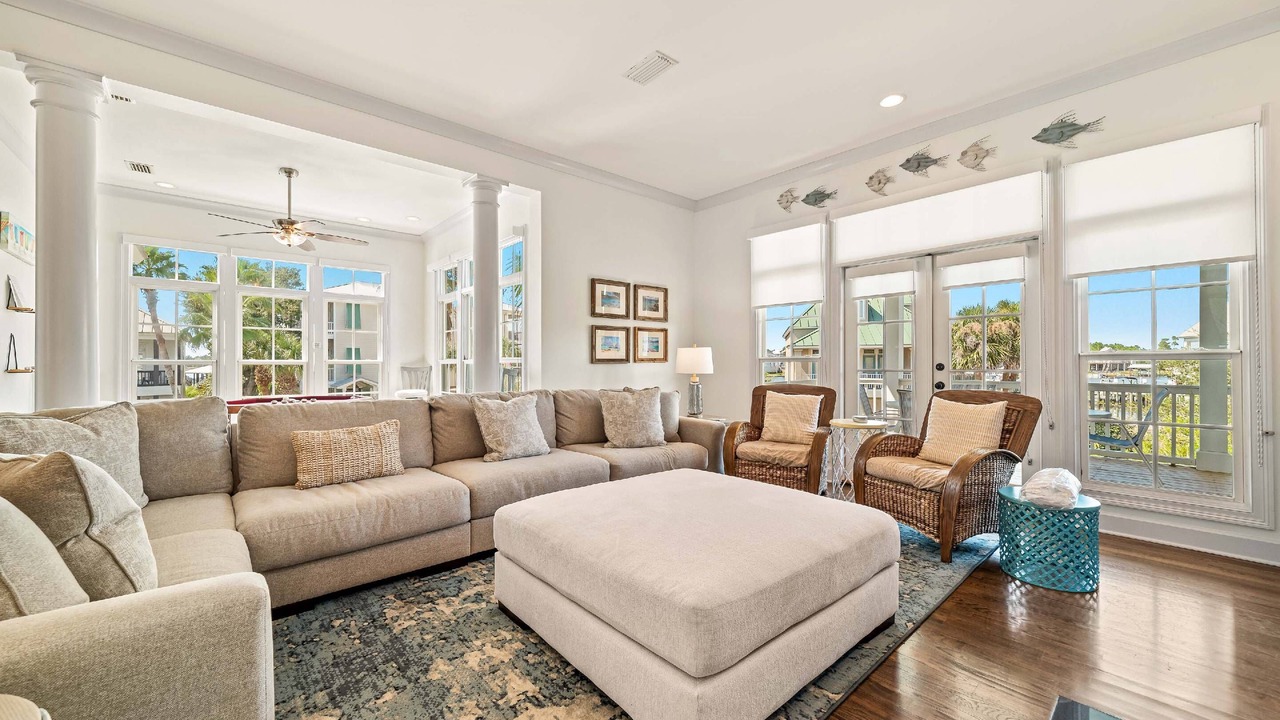 Photo of Livingroom in Orange Beach