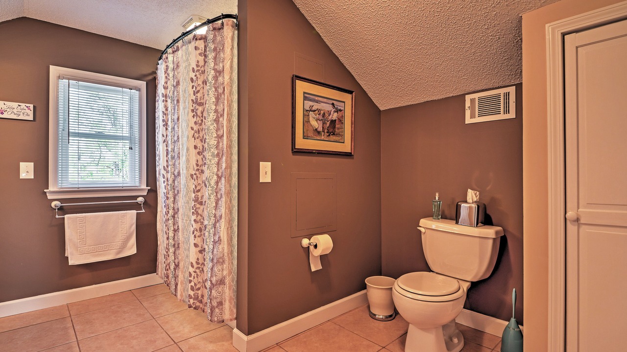 Photo of Bathroom in Elkin
