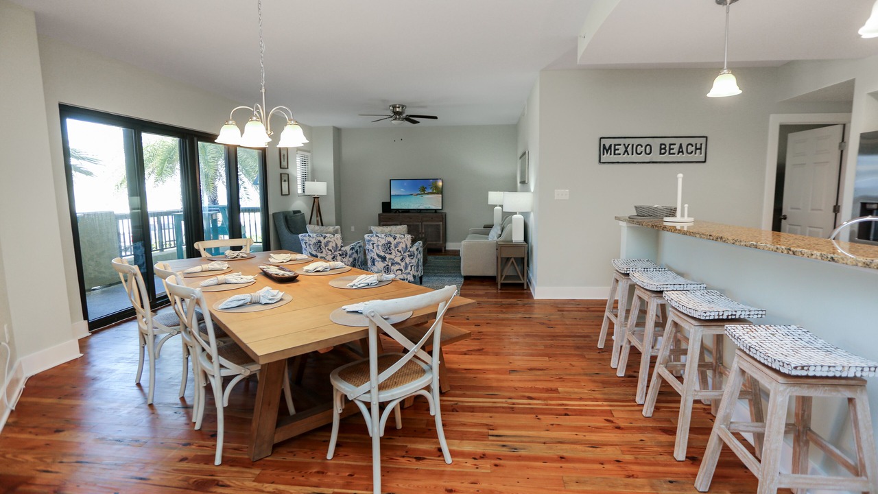 Photo of Bedroom in Mexico Beach