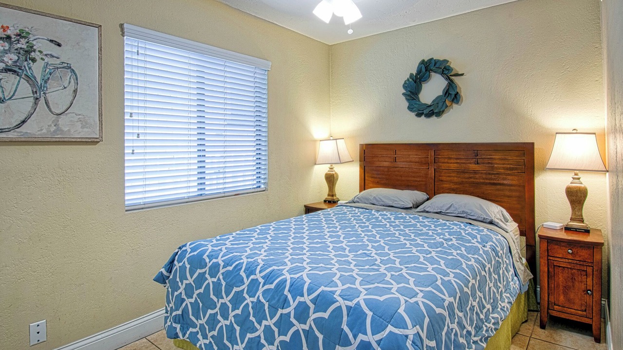 Photo of Bedroom in Balboa Island