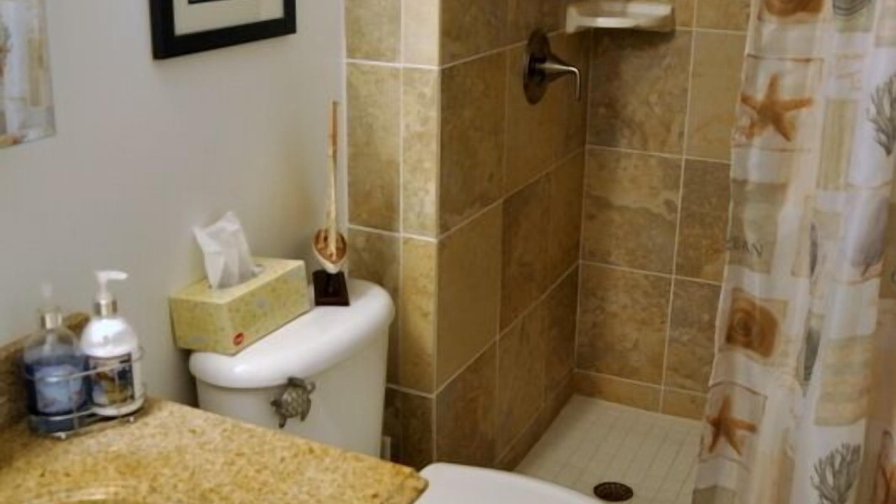 Photo of Bathroom in New Smyrna Beach