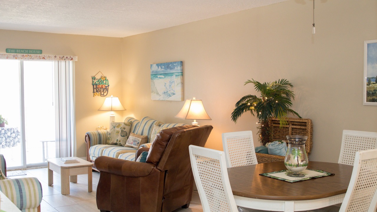 Photo of Livingroom in New Smyrna Beach