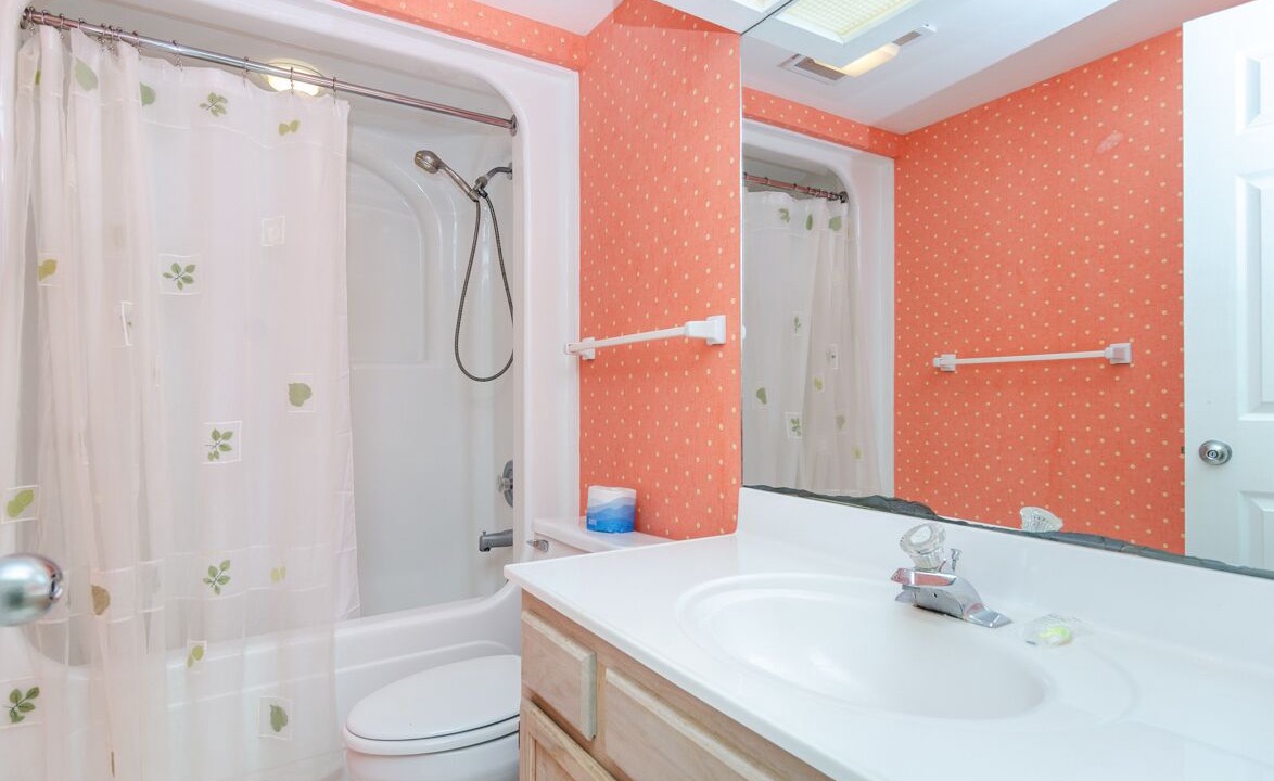 Photo of Bathroom in Shell Island