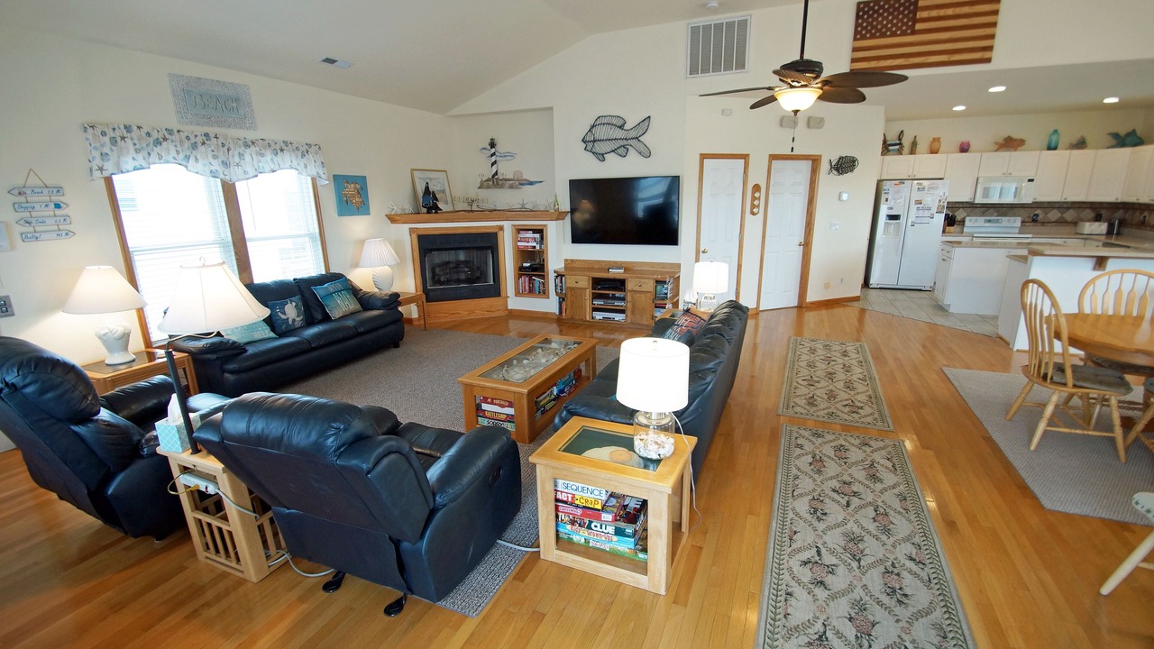 Photo of Livingroom in Kitty Hawk