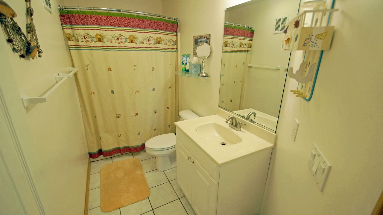 Photo of Bathroom in Kitty Hawk