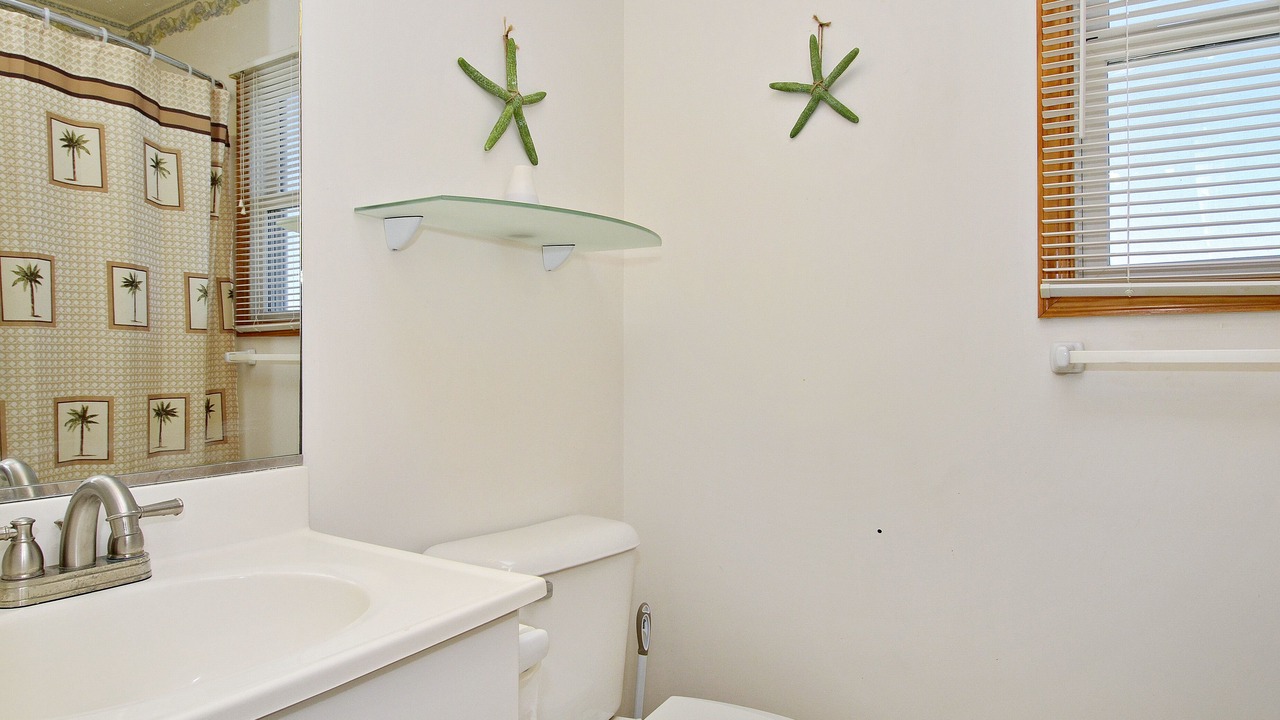 Photo of Bathroom in Kitty Hawk