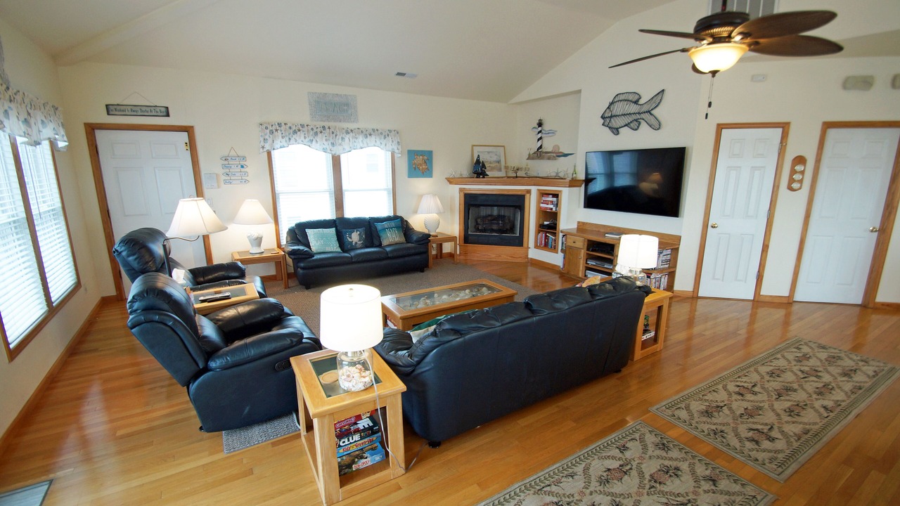 Photo of Livingroom in Kitty Hawk
