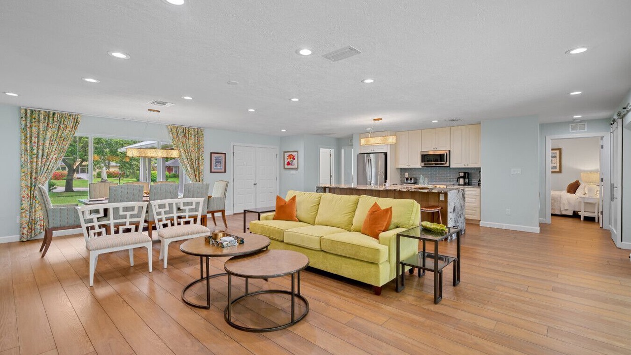 Photo of Livingroom in Kings Lake