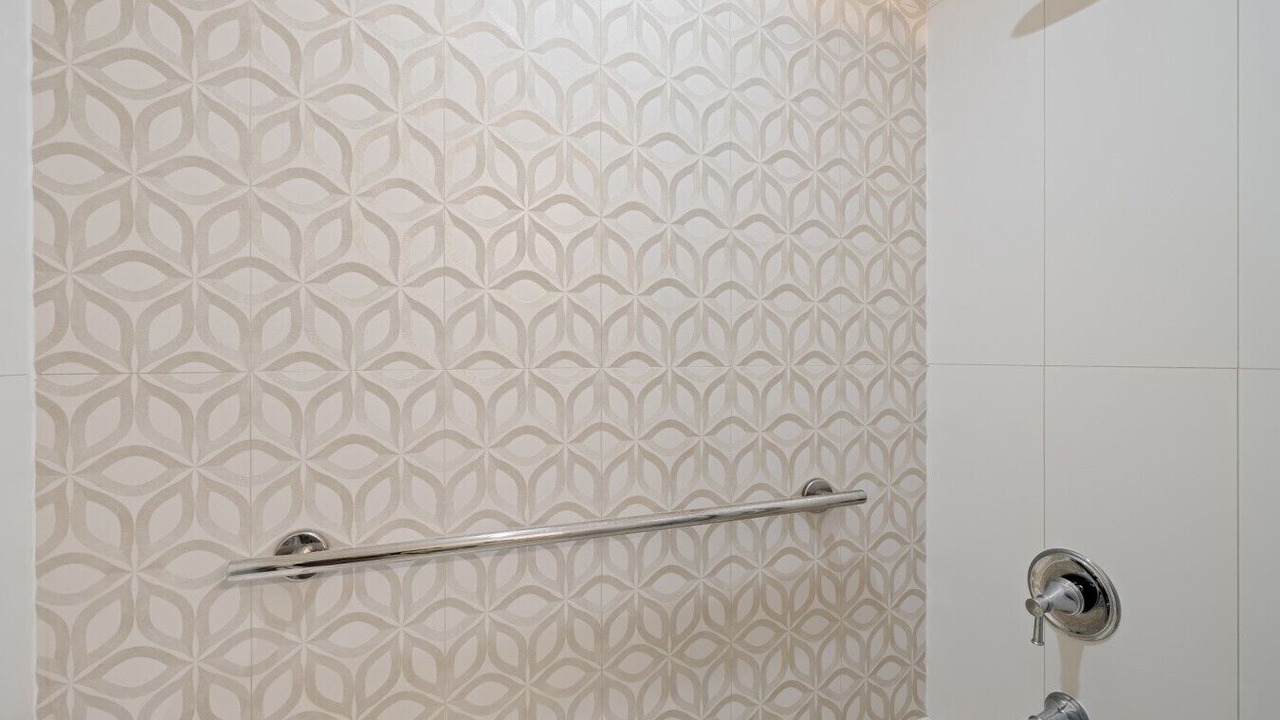 Photo of Bathroom in Kings Lake