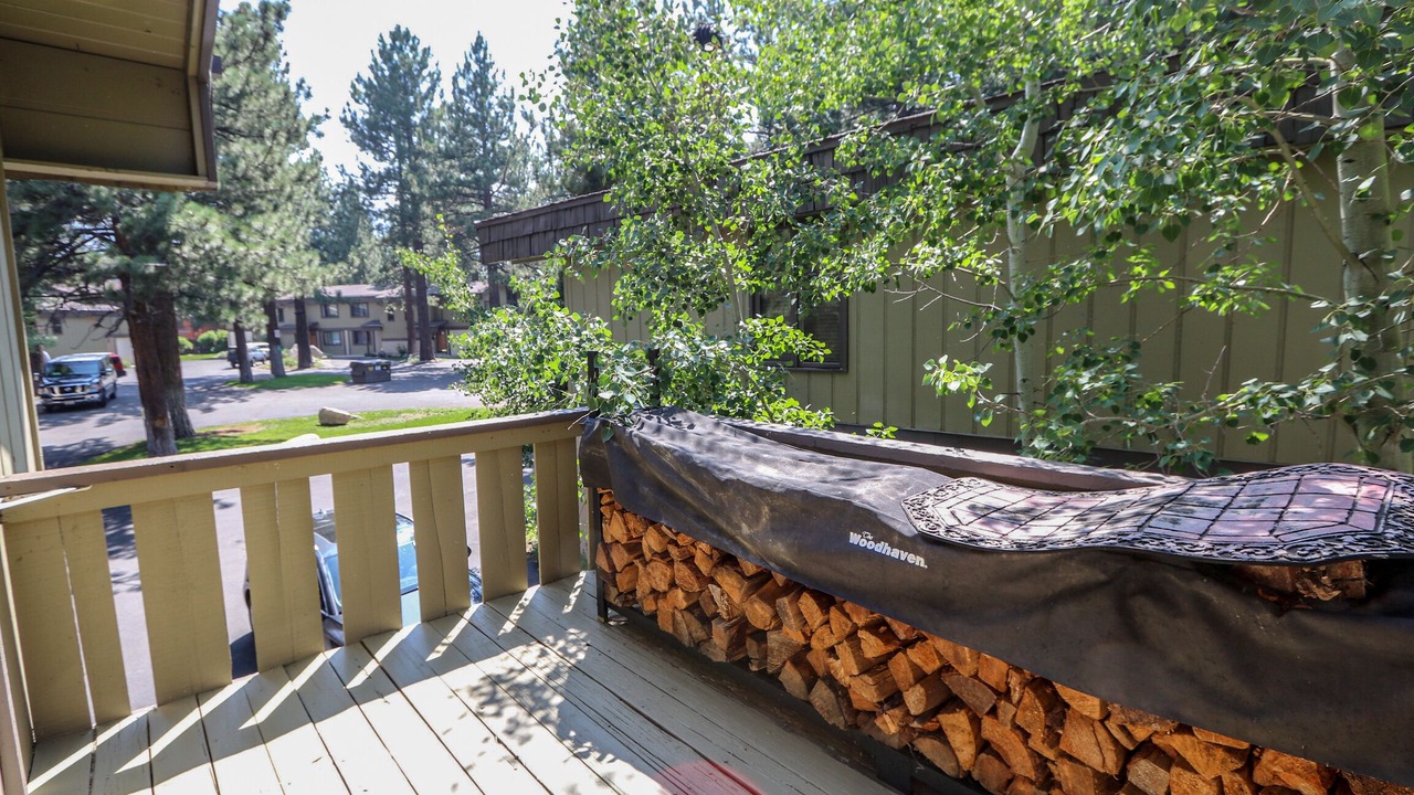 Photo of Patio Balcony in Mammoth Lakes