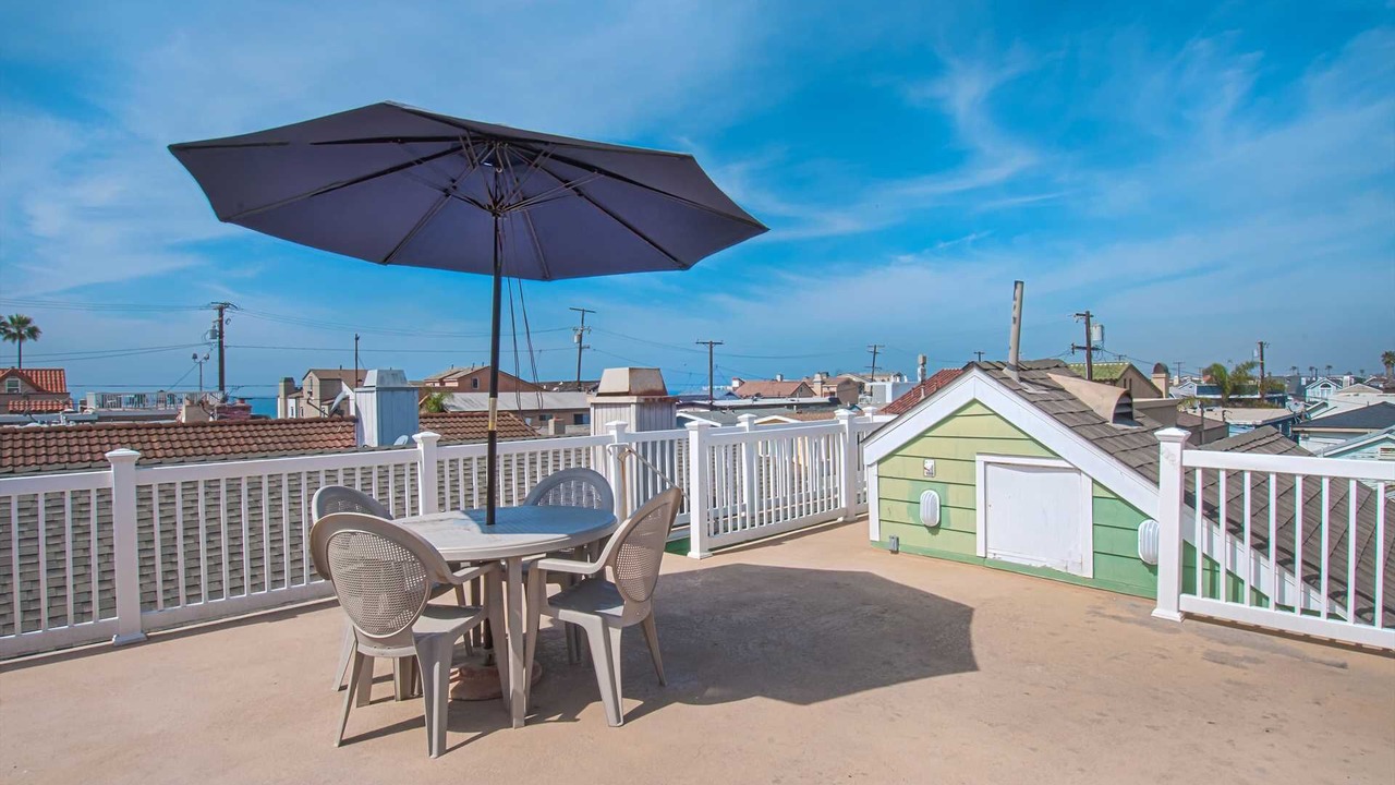 Photo of Patio Balcony in West Newport