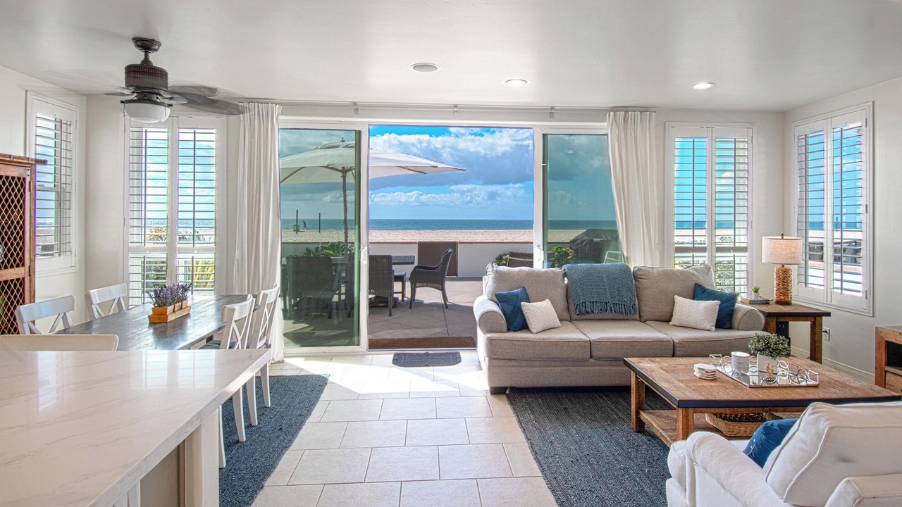 Photo of Livingroom in Santa Ana Heights