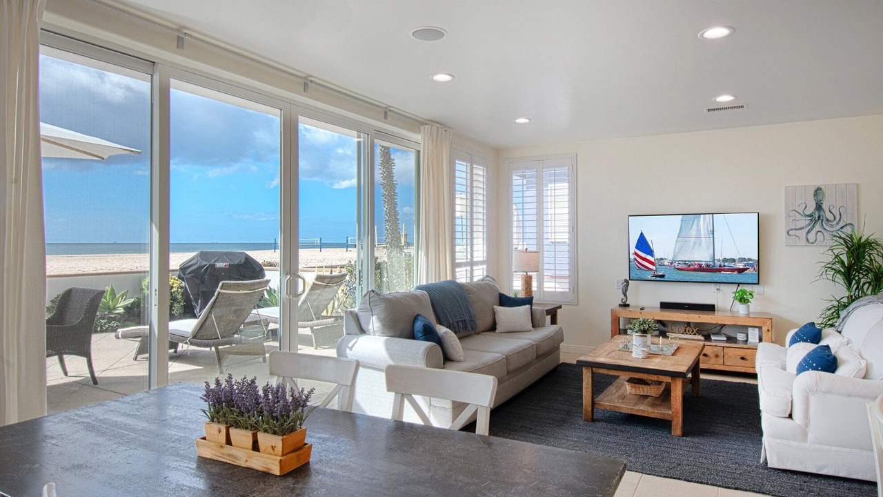 Photo of Livingroom in Santa Ana Heights