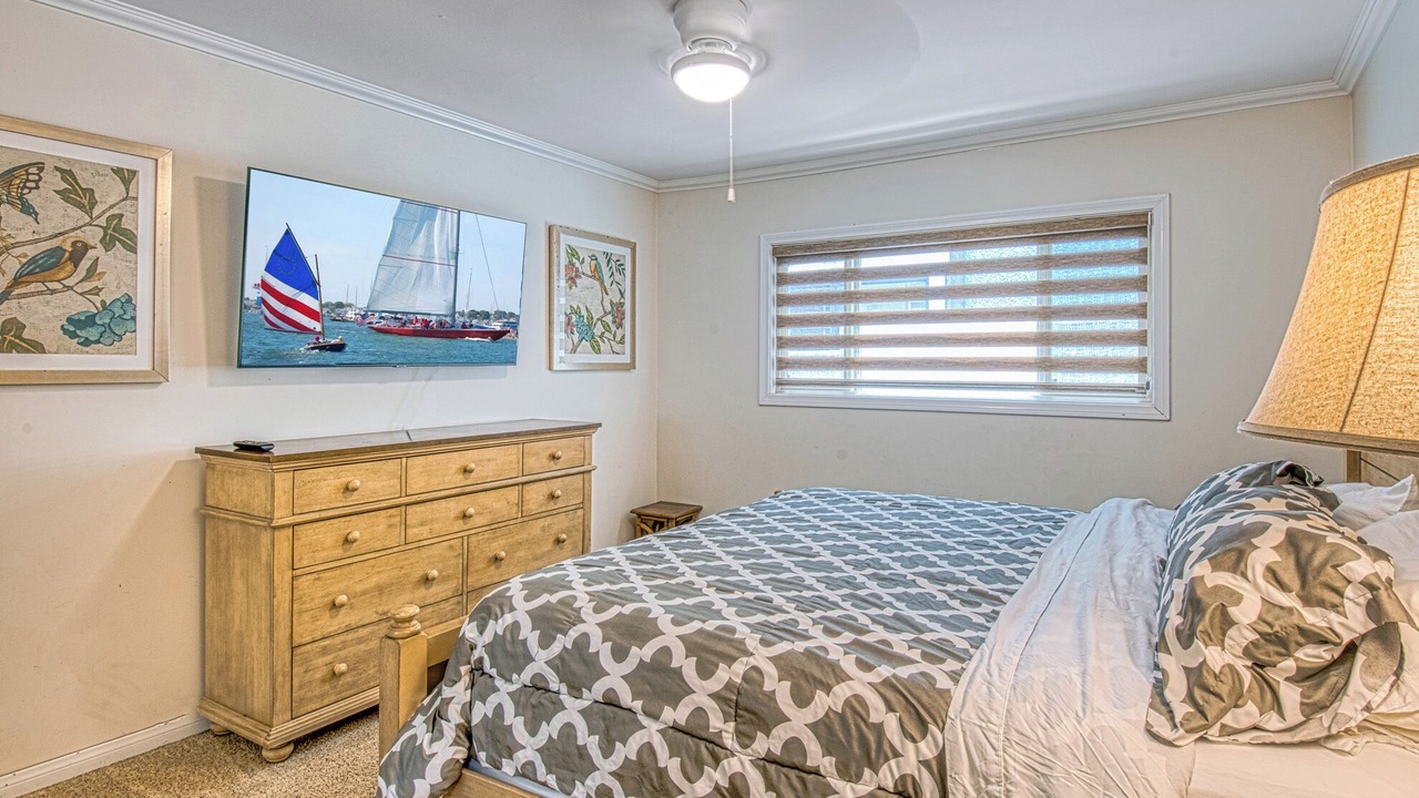Photo of Bedroom in Santa Ana Heights