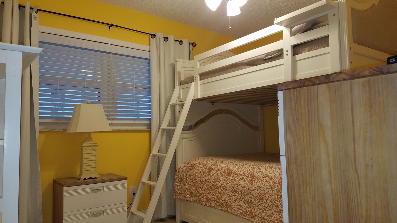 Photo of Bedroom in New Smyrna Beach