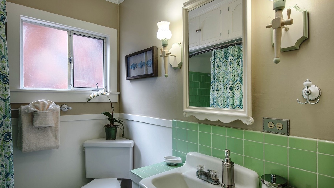 Photo of Bathroom in Pacific Grove