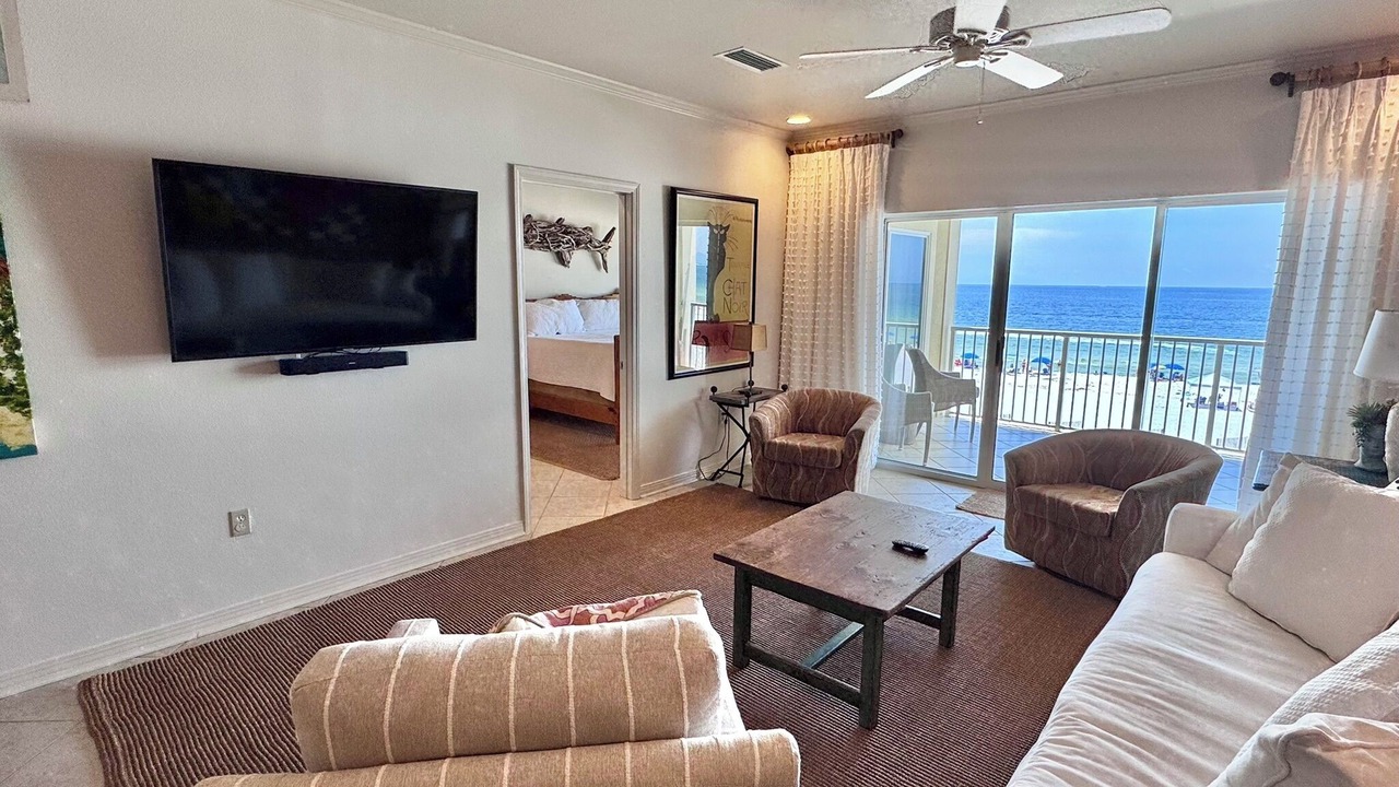 Photo of Livingroom in Orange Beach East