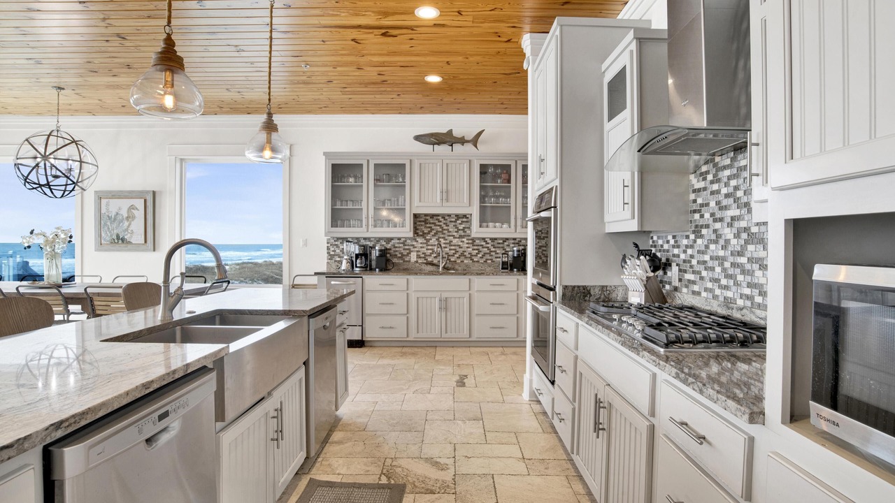 Photo of Kitchen in Orange Beach East