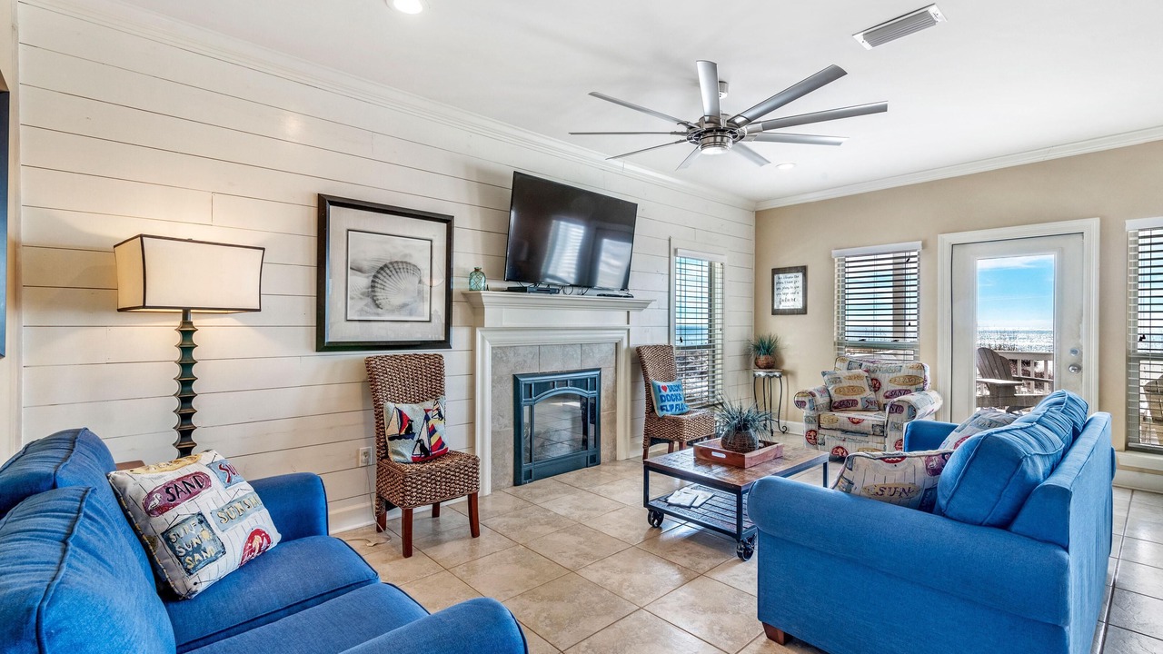 Photo of Livingroom in Orange Beach