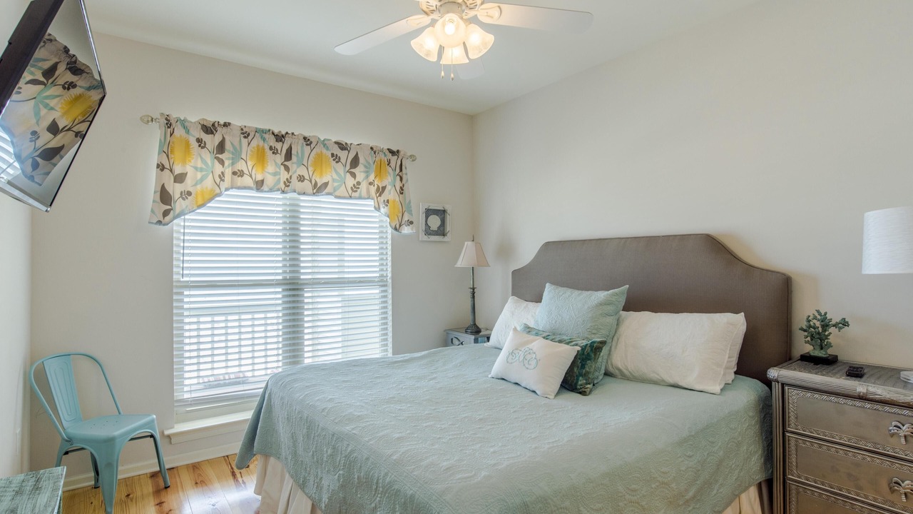 Photo of Bedroom in Orange Beach