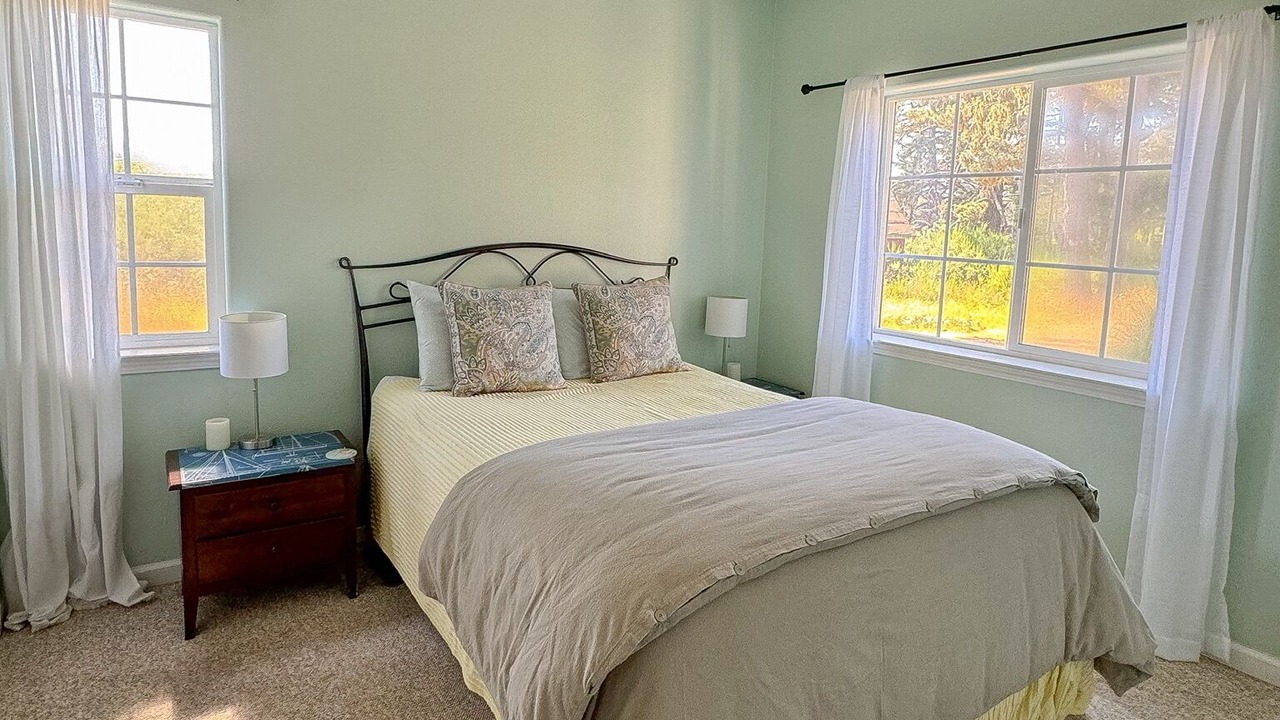 Photo of Bedroom in Fort Bragg