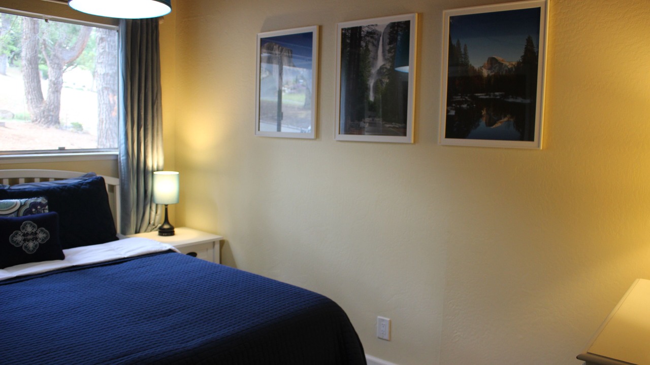 Photo of Bedroom in Groveland