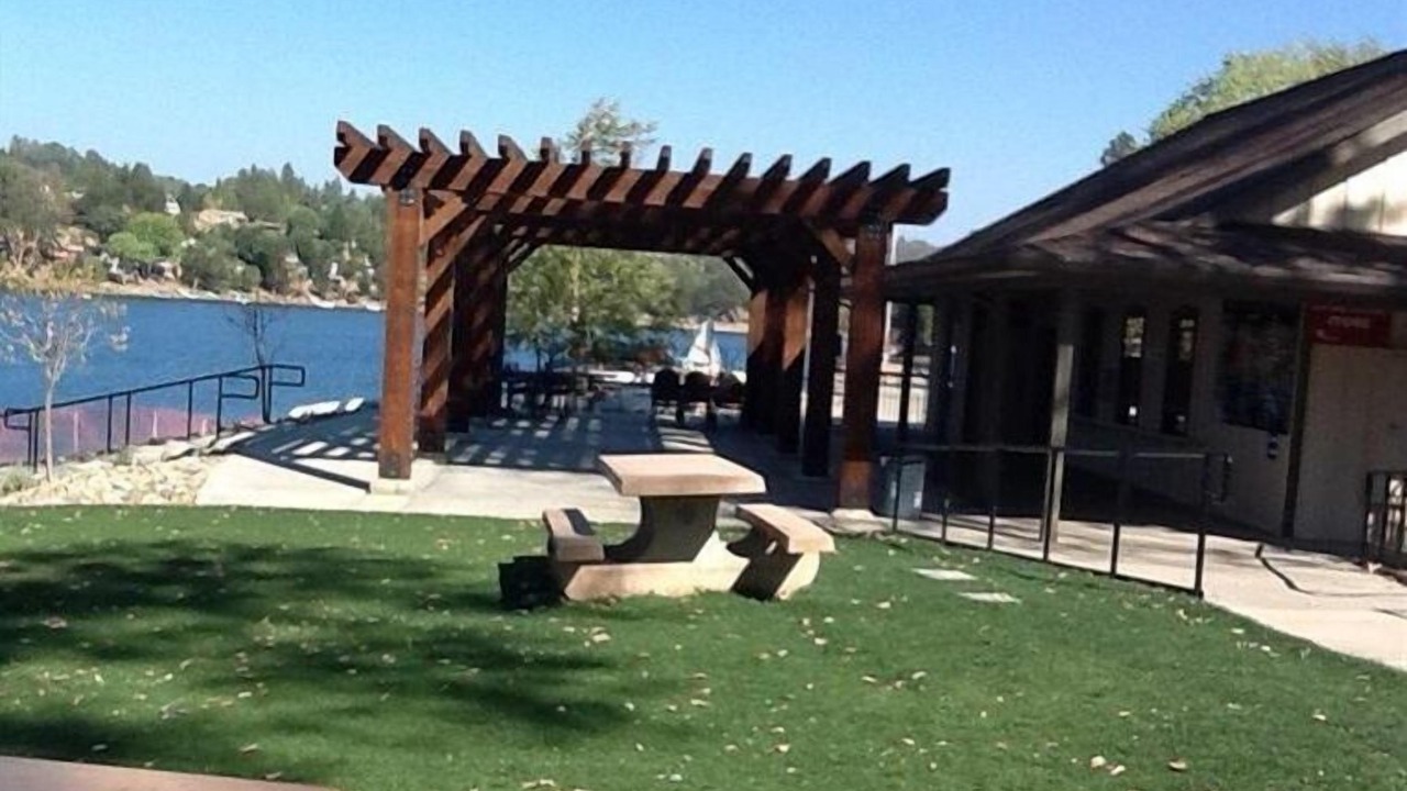Photo of Outdoor in Groveland