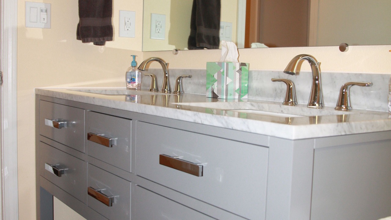 Photo of Bathroom in Groveland
