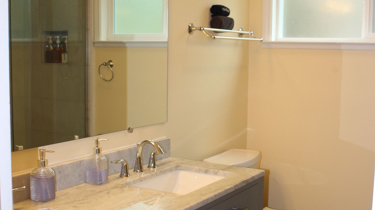 Photo of Bathroom in Groveland