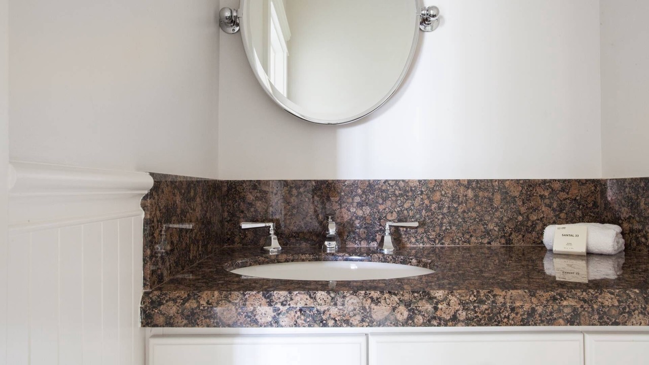 Photo of Bathroom in Hollywood Hills West
