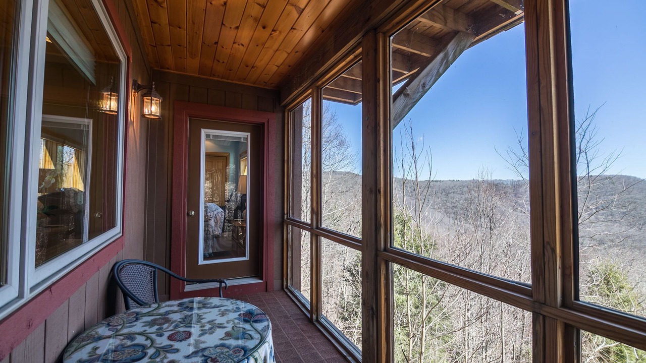 Photo of Bedroom in Blowing Rock