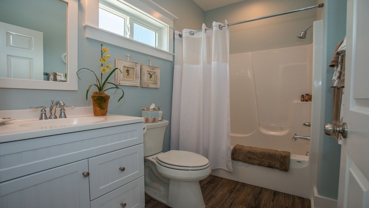 Photo of Bathroom in Cape Breezes