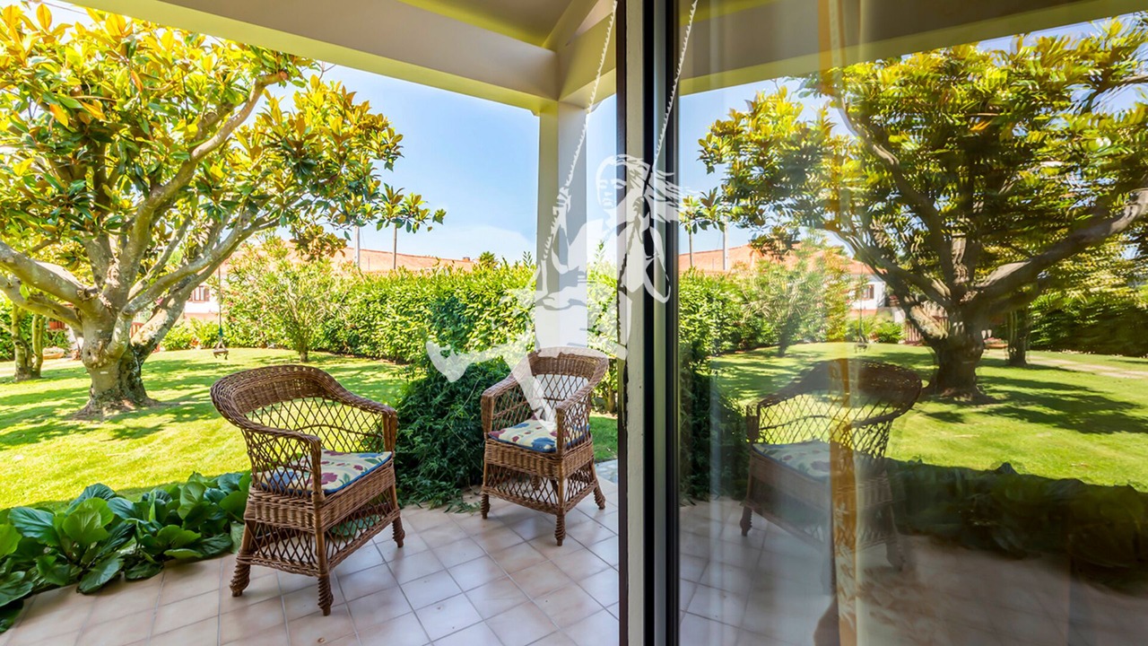 Photo of Outdoor in Paco