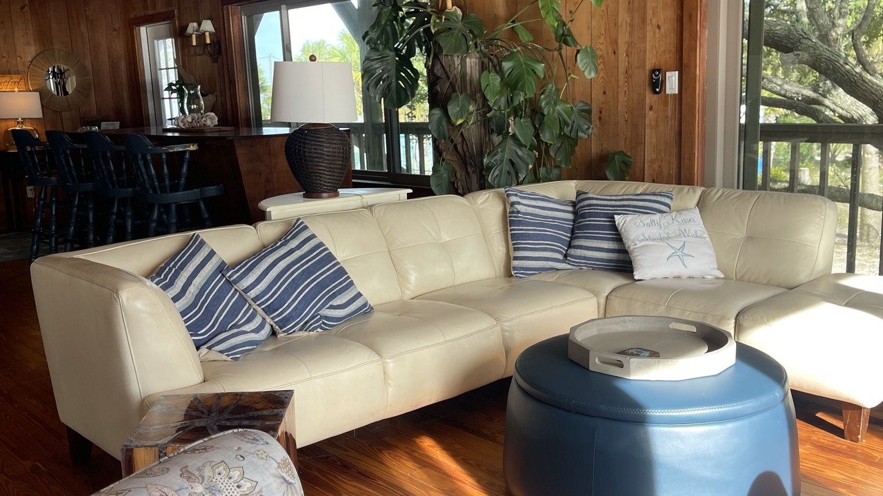 Photo of Livingroom in Alligator Point