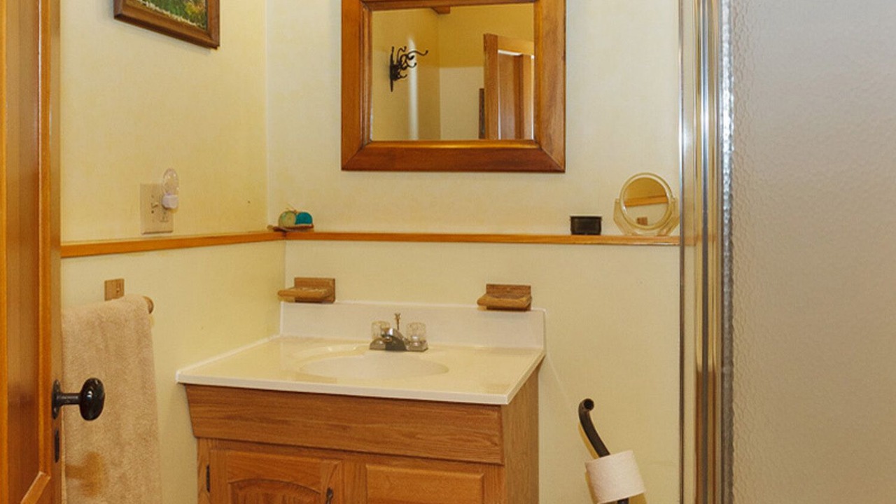 Photo of Bathroom in Keuka Park