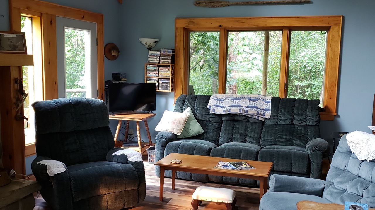 Photo of Livingroom in Keuka Park