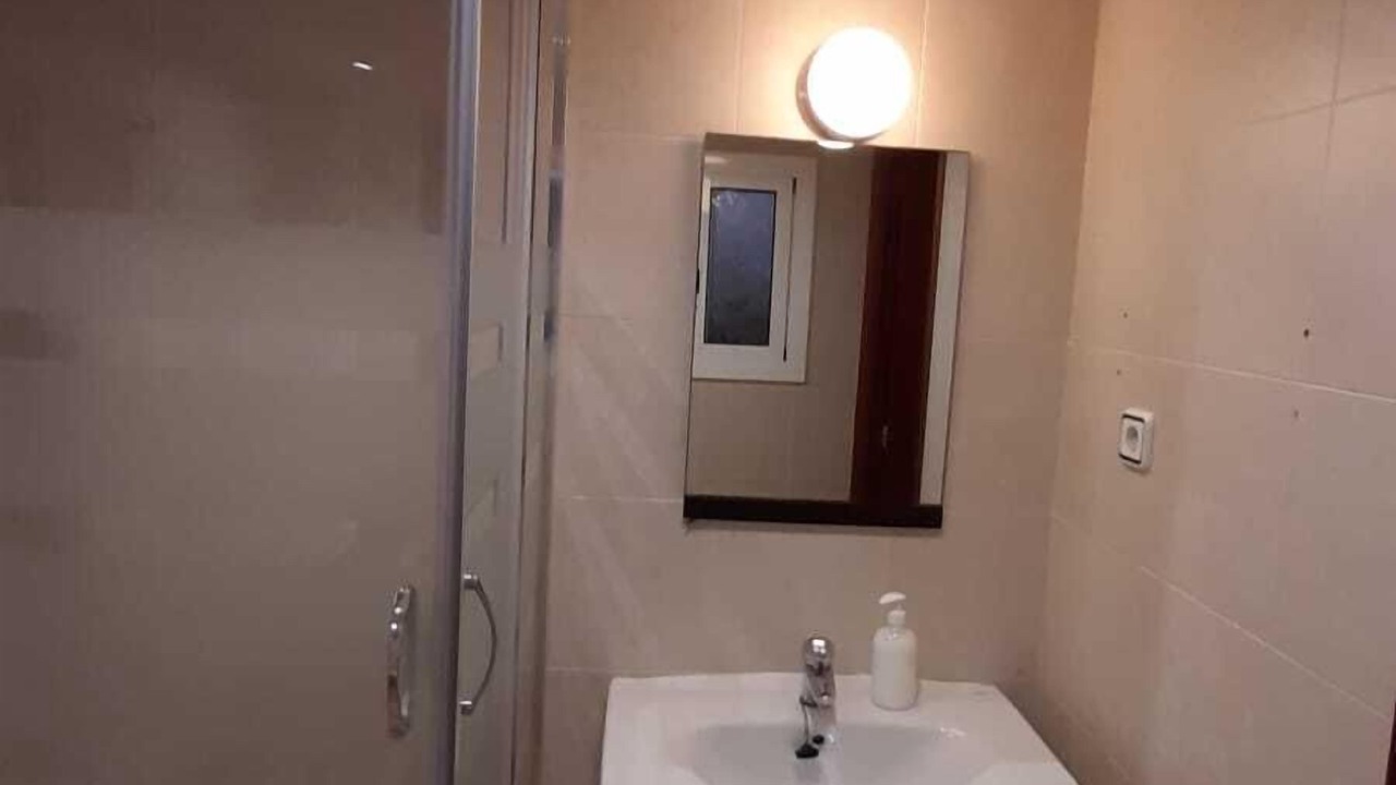 Photo of Bathroom in Sants