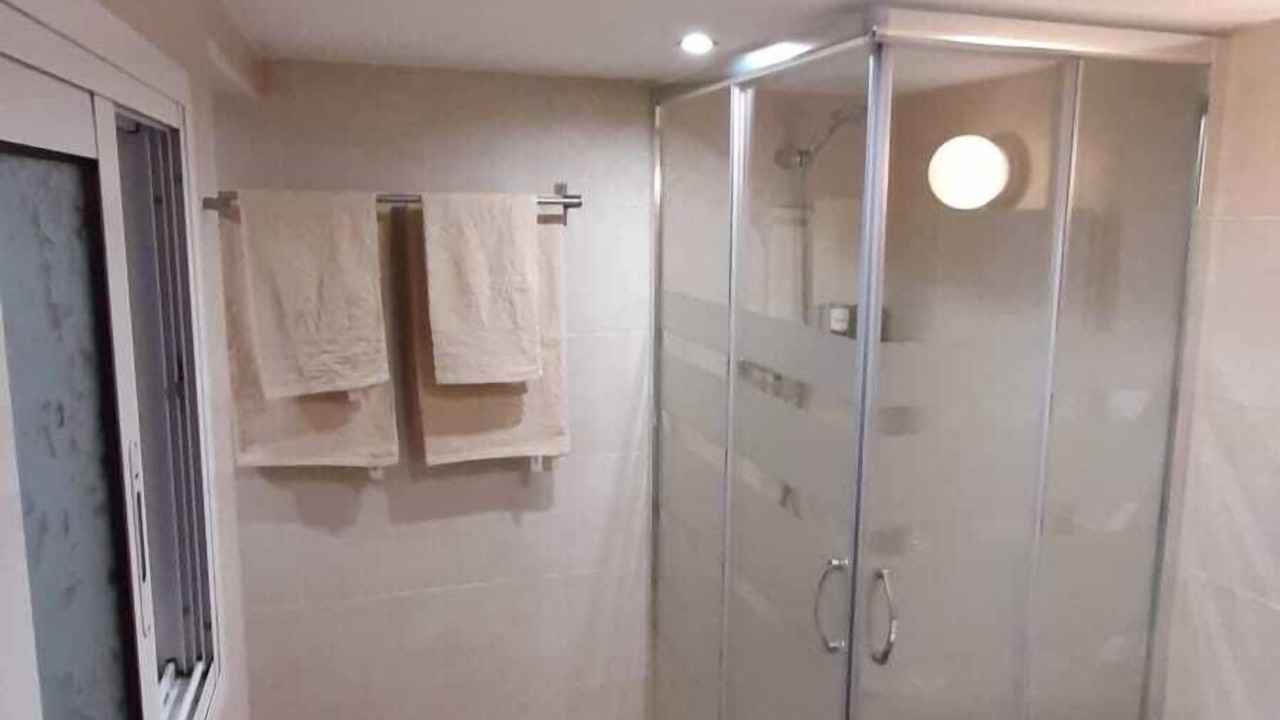 Photo of Bathroom in Sants