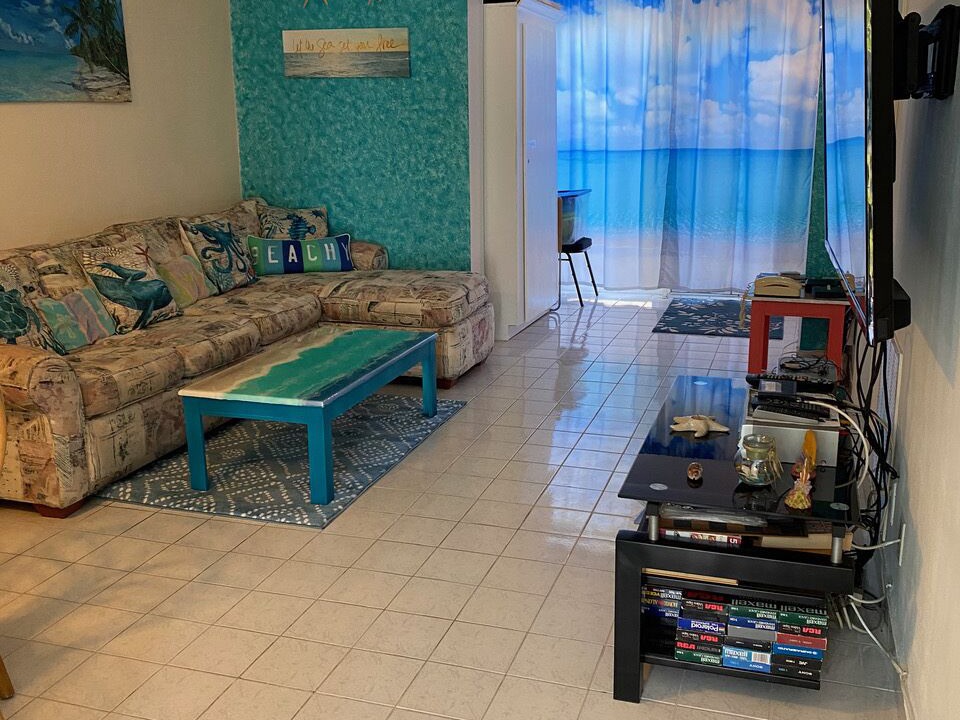 Photo of Livingroom in Lucaya