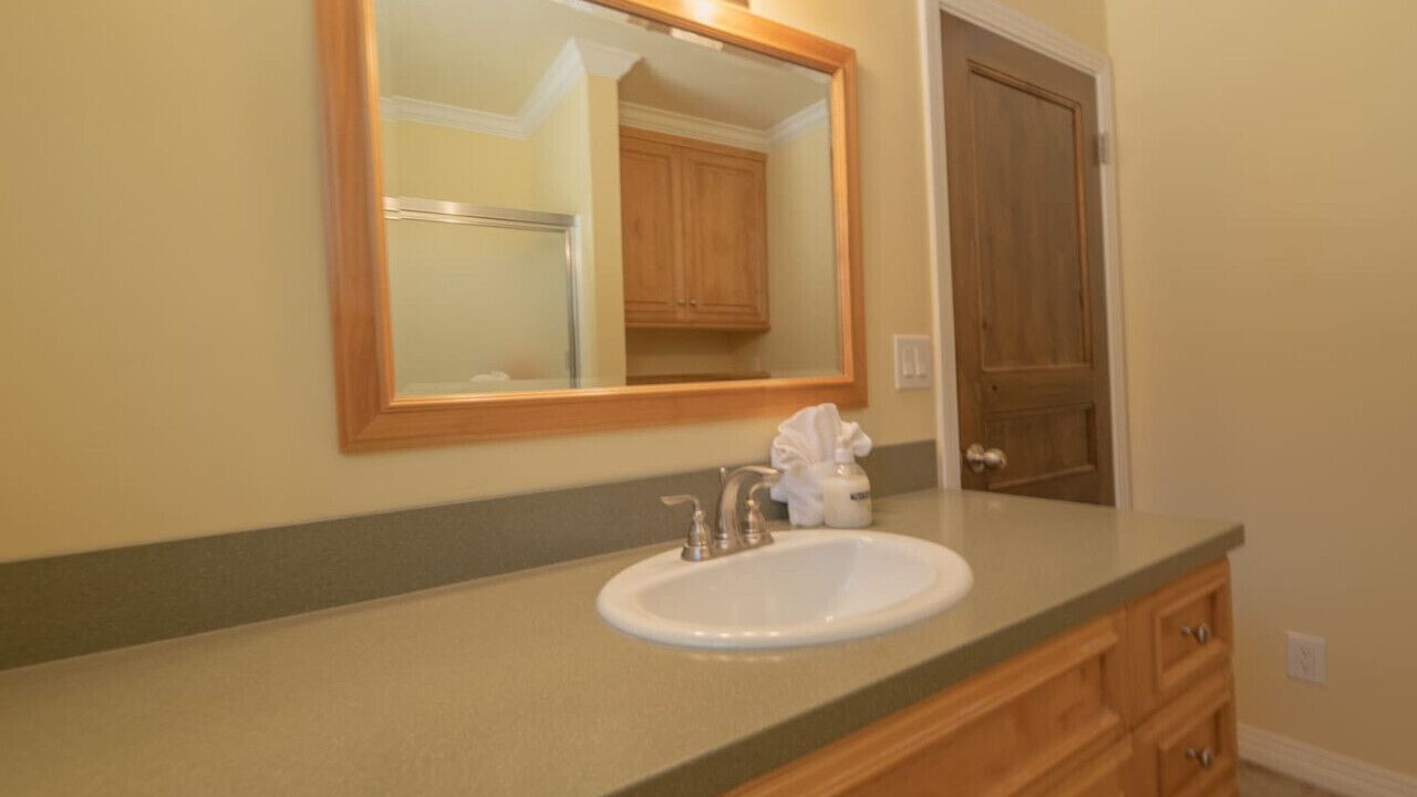 Photo of Bathroom in Upper Moonridge