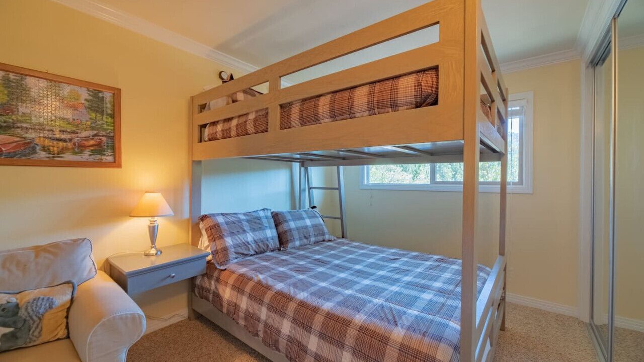 Photo of Bedroom in Upper Moonridge