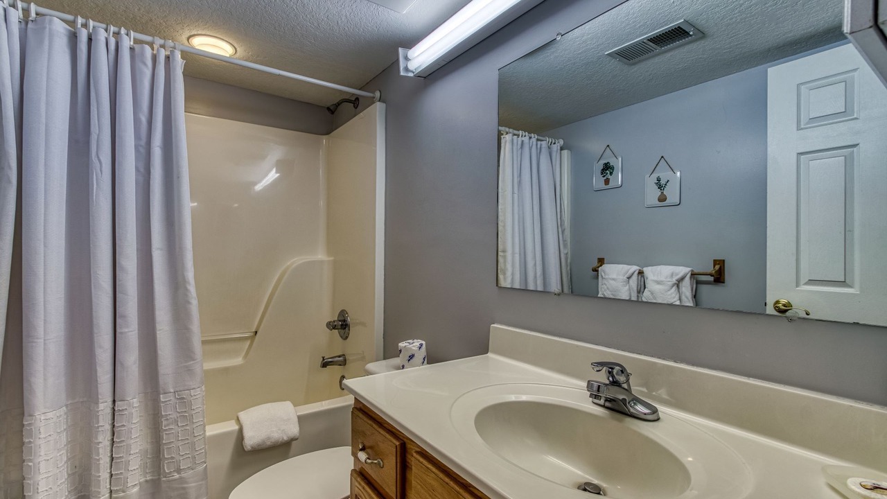 Photo of Bathroom in Pigeon Forge