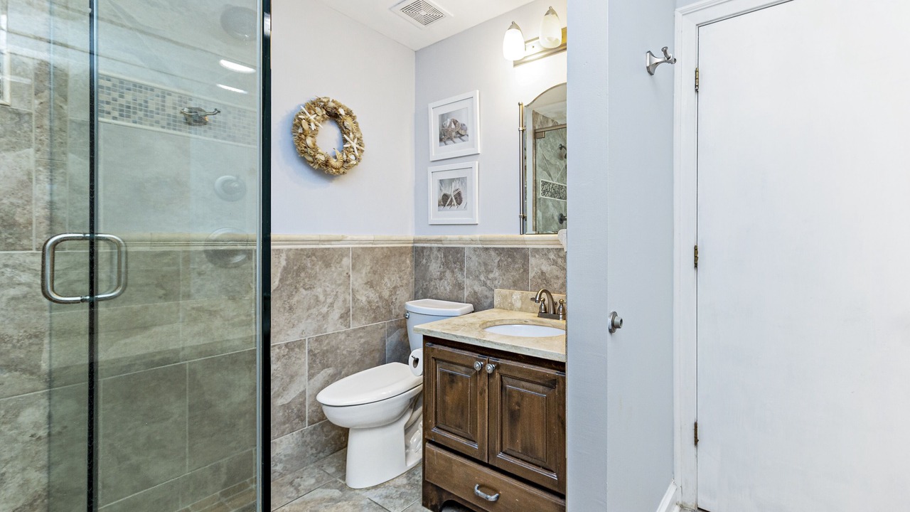 Photo of Bathroom in Orange Beach
