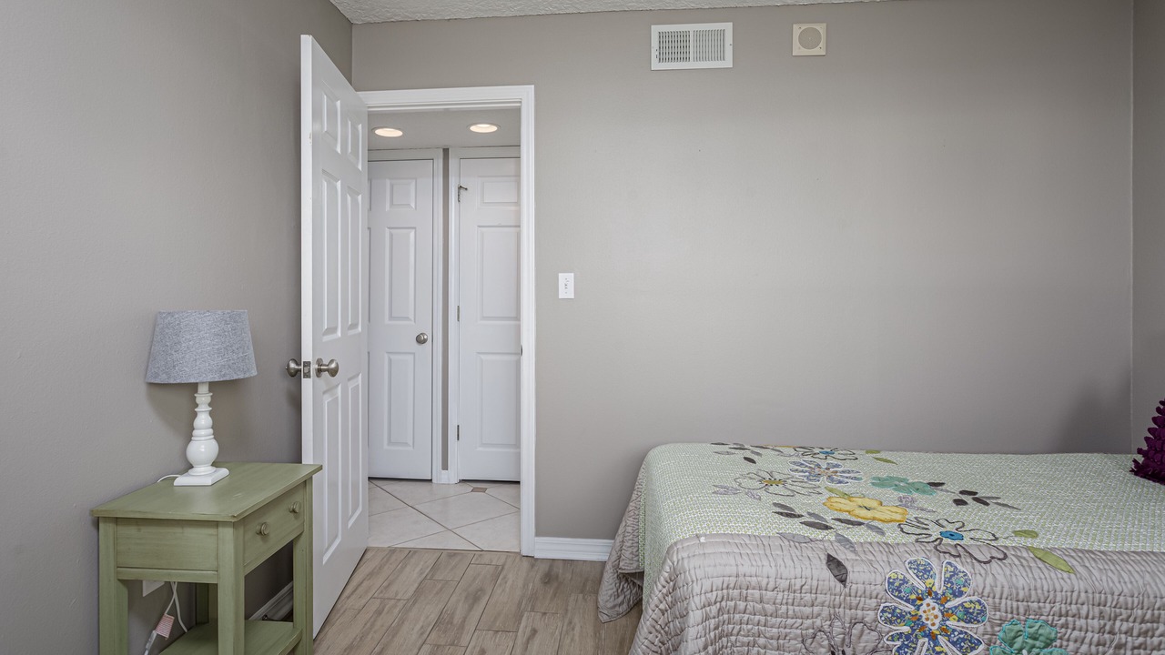 Photo of Bedroom in Pensacola Beach