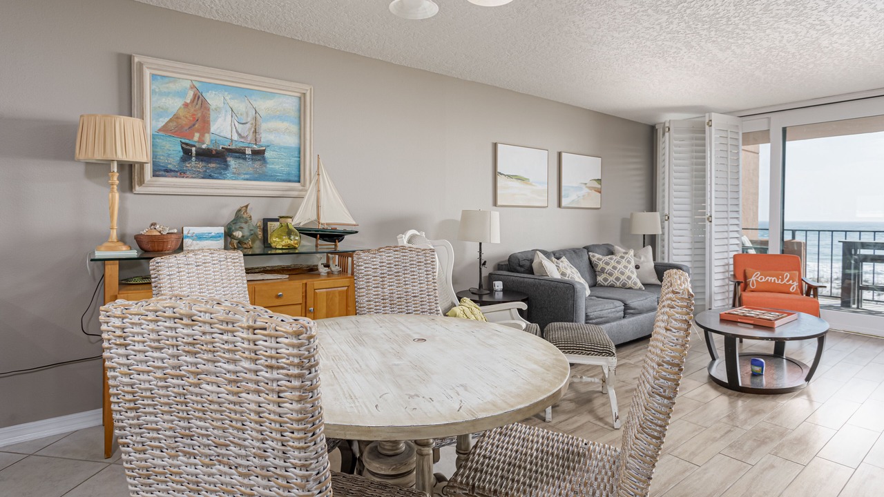 Photo of Livingroom in Pensacola Beach